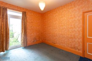 Dining room- click for photo gallery